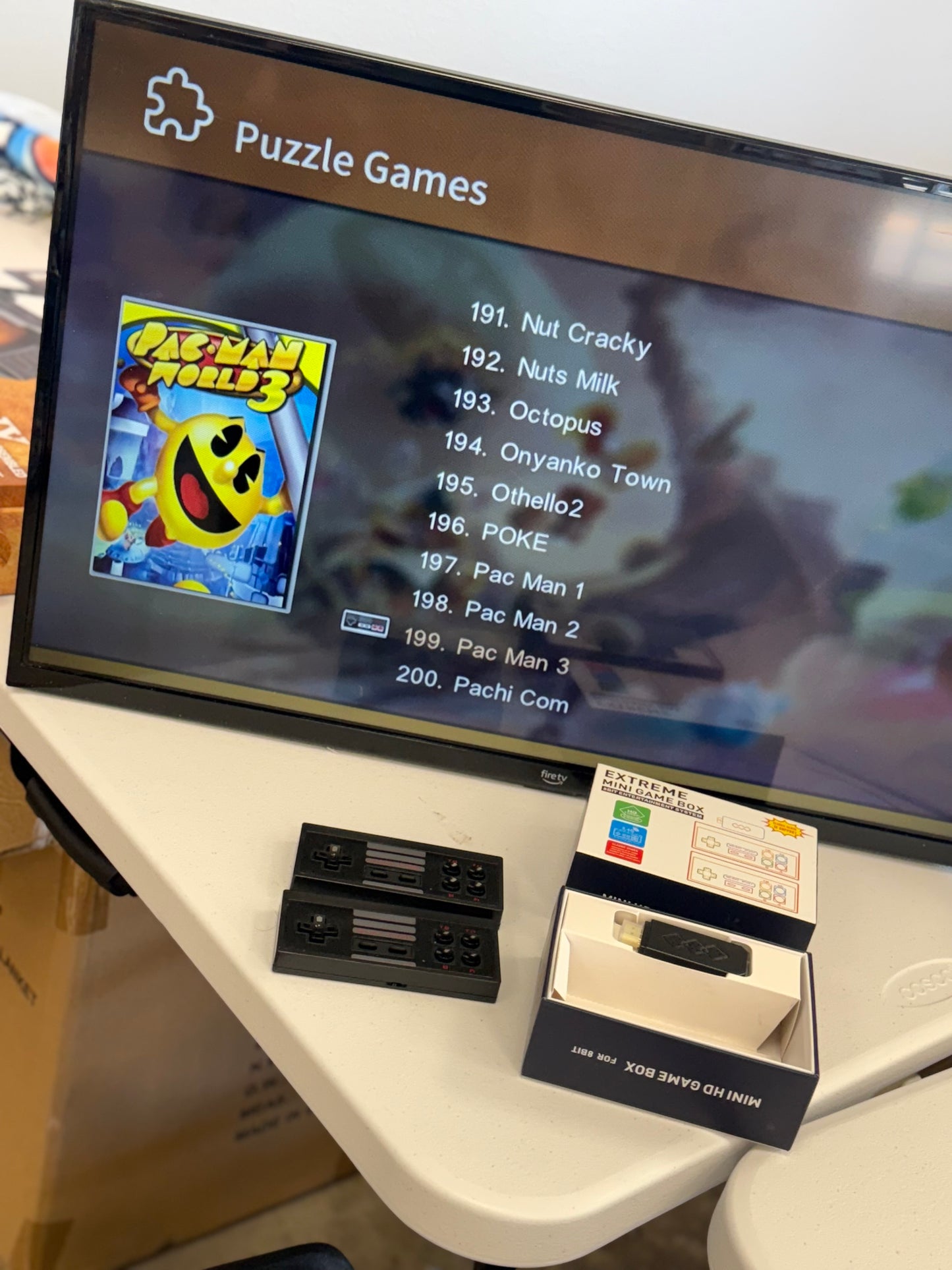 Retro Gaming System with 700 Games