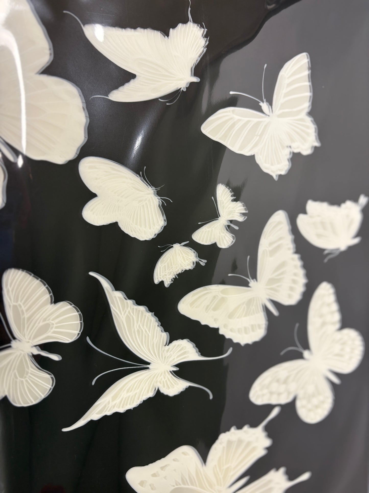 Black w Design Floral Paper