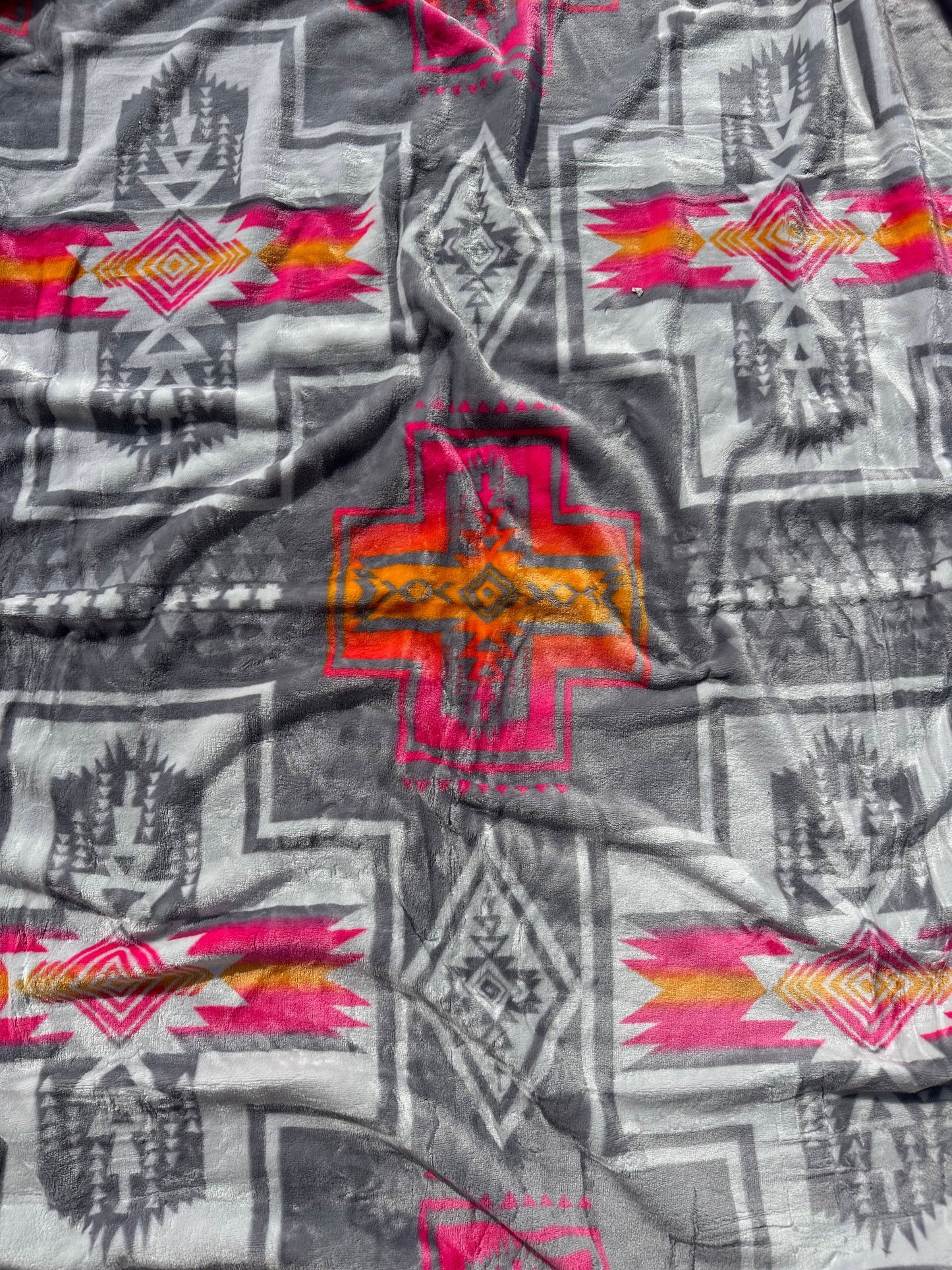 Gray & Pink Cross New Mexico King Size Blanket (ITEM #SW-95)