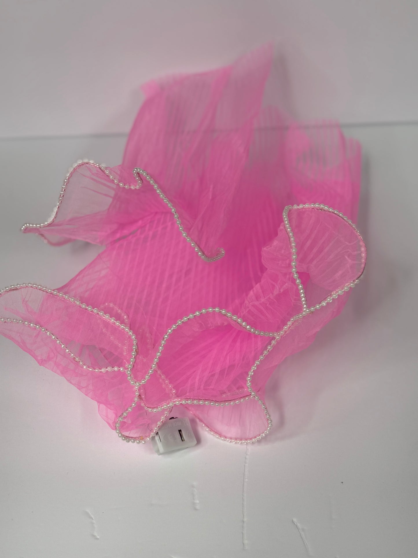 Pearl Trim Mesh with Lights Hot Pink