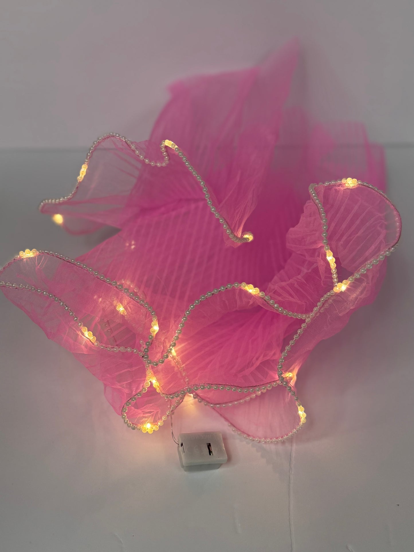 Pearl Trim Mesh with Lights Hot Pink
