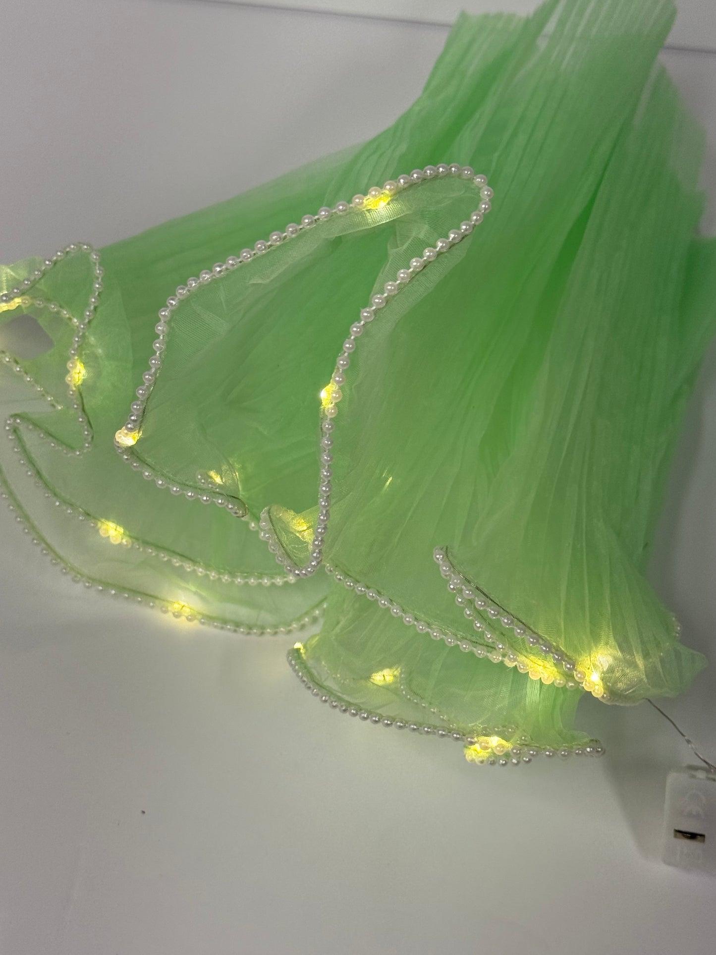 Pearl Trim Mesh with Lights Green