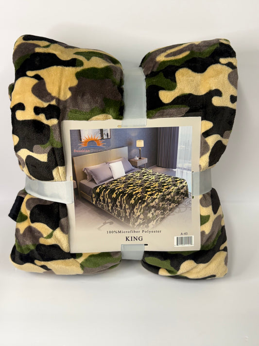 Camouflage King Size Flannel Blanket A-43