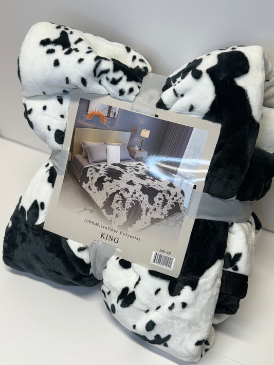 Black & White Cow Print King Size Blanket (ITEM #SW-49)
