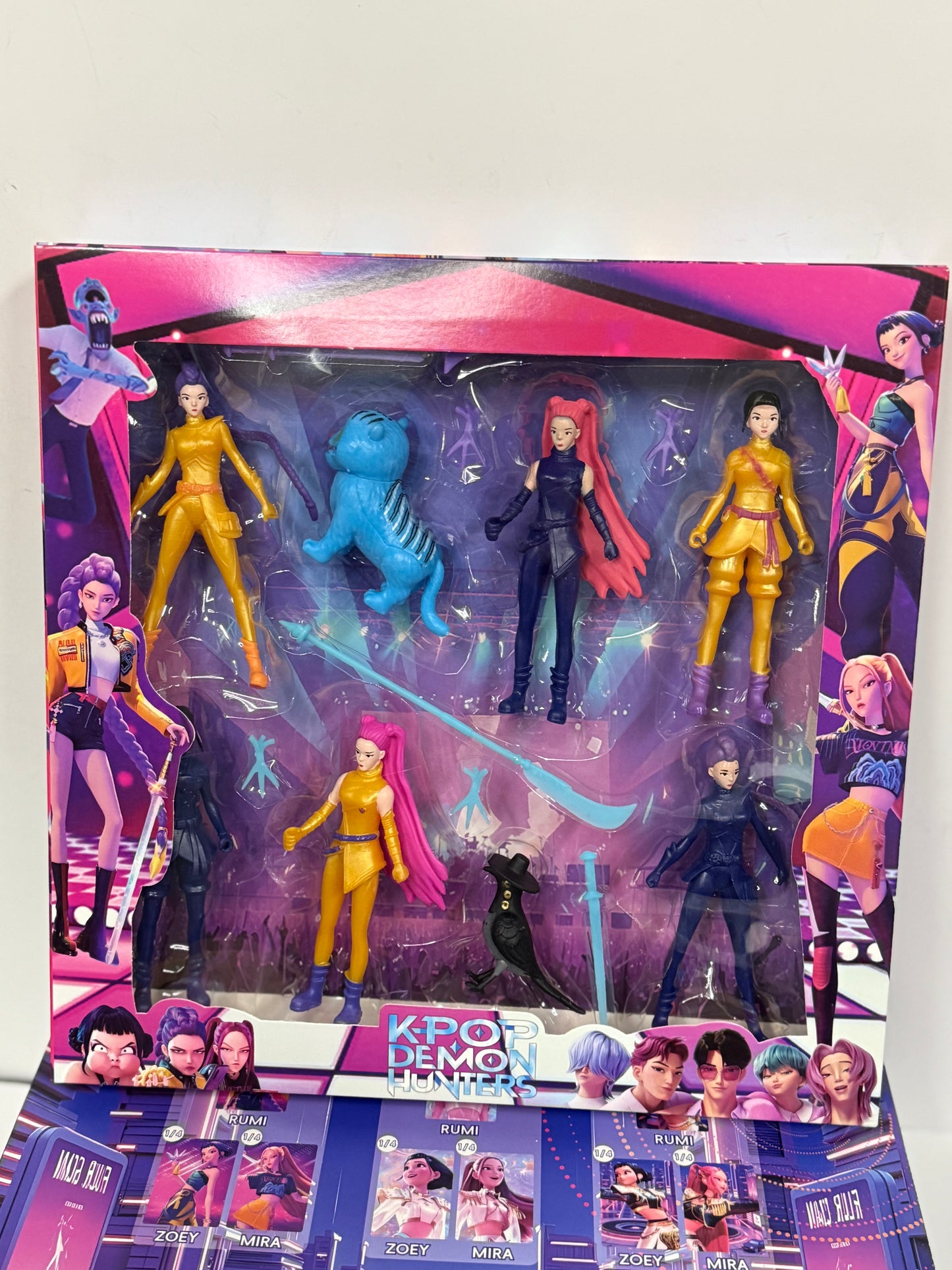 KPop Figure Toy Set