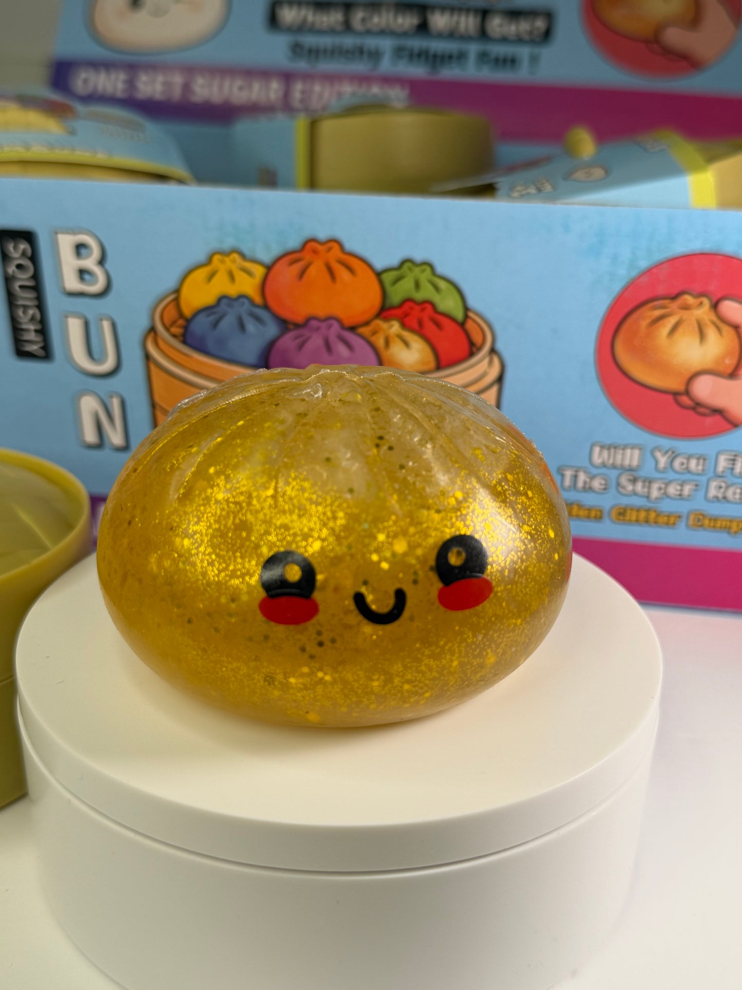 Specific Gold Glitter Dumpling Gel/Water Texture