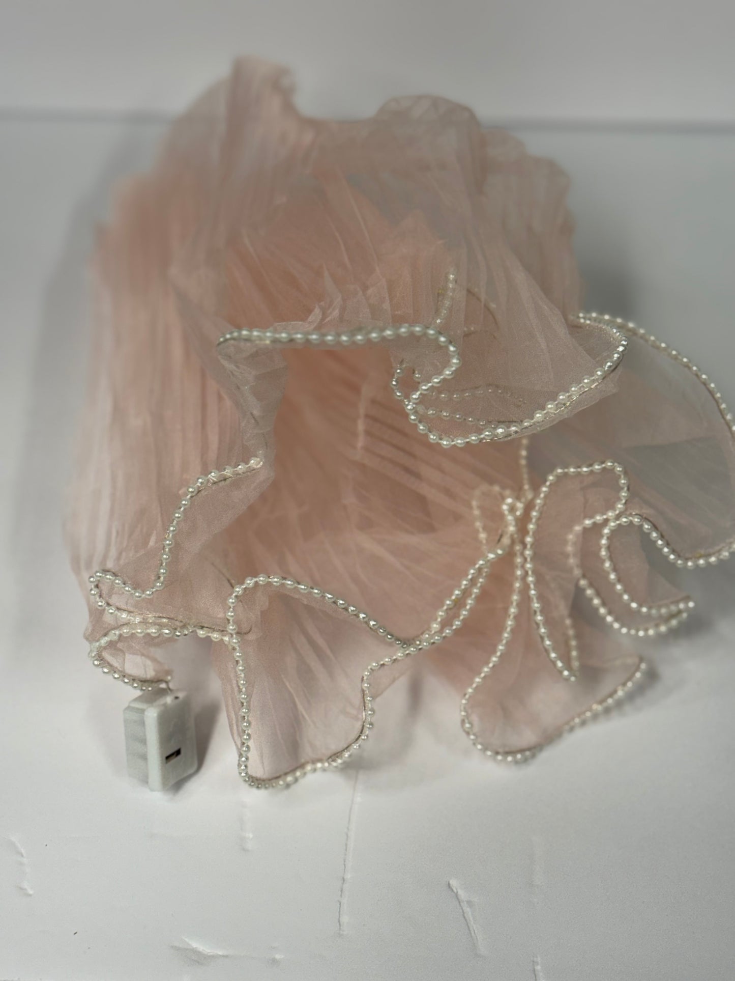 Pearl Trim Mesh with Lights Dusty Pink