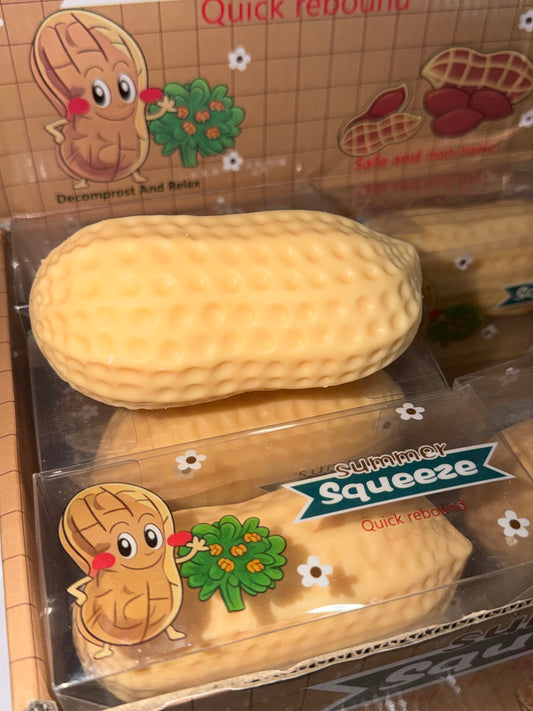 Peanut Crunchy Texture Squishy (1pc)